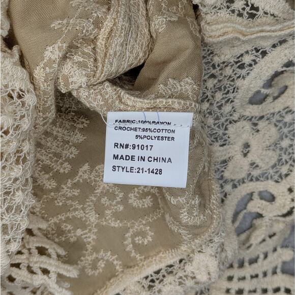 NWT Solitaire Beige Embroidered Tunic Shirt Size S Slit Sleeve Boho - Picture 16 of 16